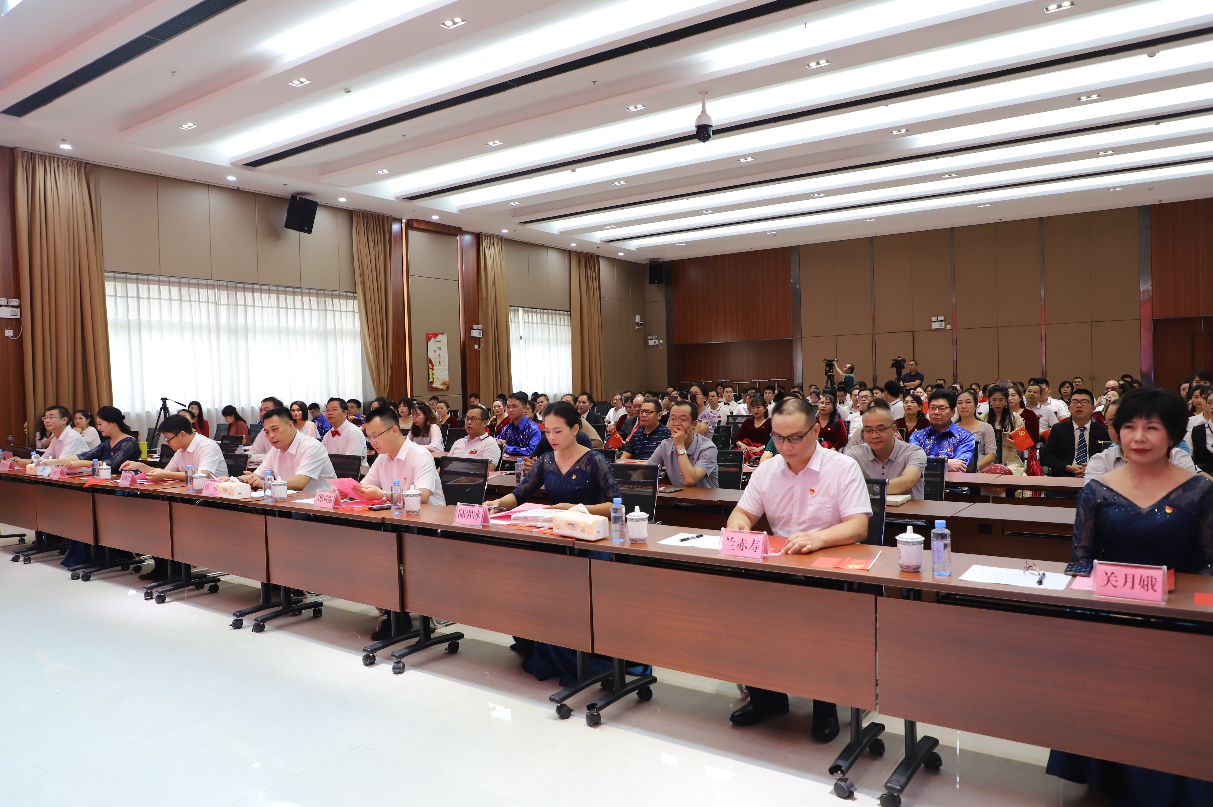 ������(�й���)���޹�˾����